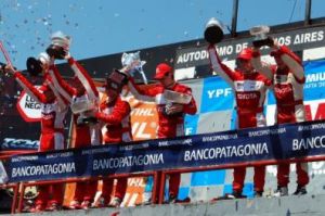 Title to go down to the wire at San Luis, between Ford and Honda